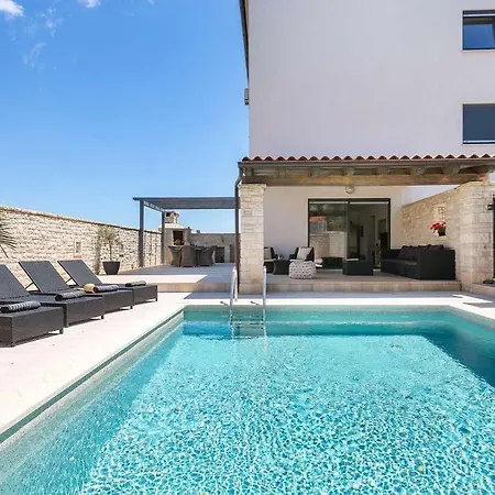 Lägenhet Lovely Istria Ližnjan